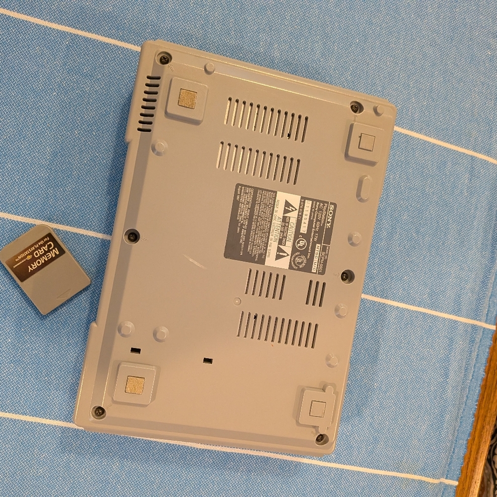 PRICE DROP ⬇️ PlayStation For Parts - Picture 4 of 6